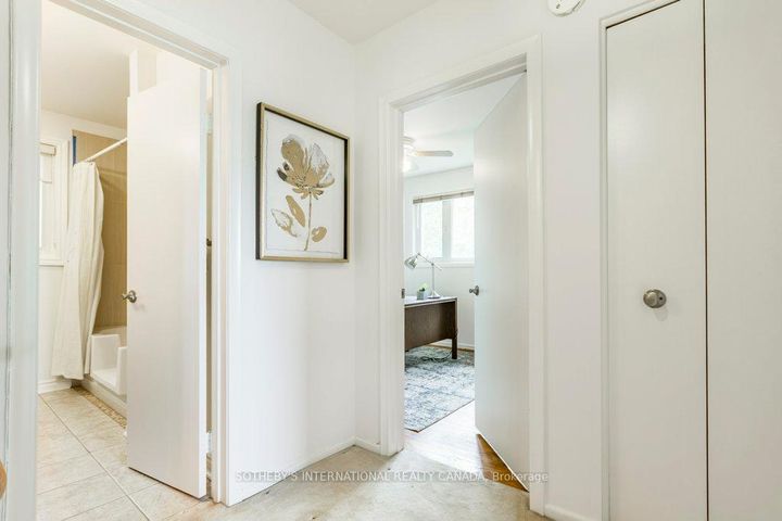 Photo 9 at 21 Summerside Crescent, Hillcrest Village, Toronto