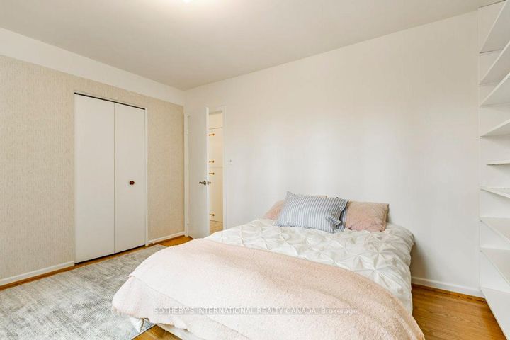 Photo 21 at 21 Summerside Crescent, Hillcrest Village, Toronto