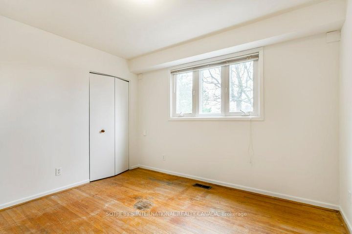 Photo 22 at 21 Summerside Crescent, Hillcrest Village, Toronto