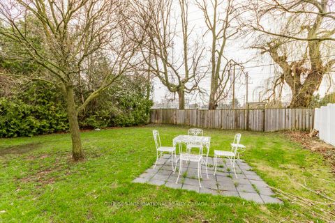 Photo 29 at 21 Summerside Crescent, Hillcrest Village, Toronto