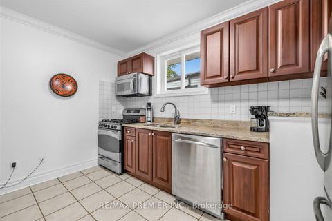 Photo 7 at 144 Westlake Avenue, Lumsden, Toronto