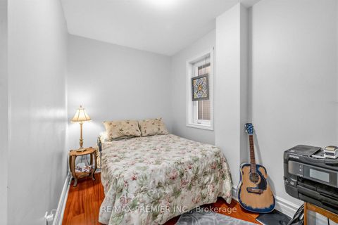 Photo 12 at 144 Westlake Avenue, Lumsden, Toronto
