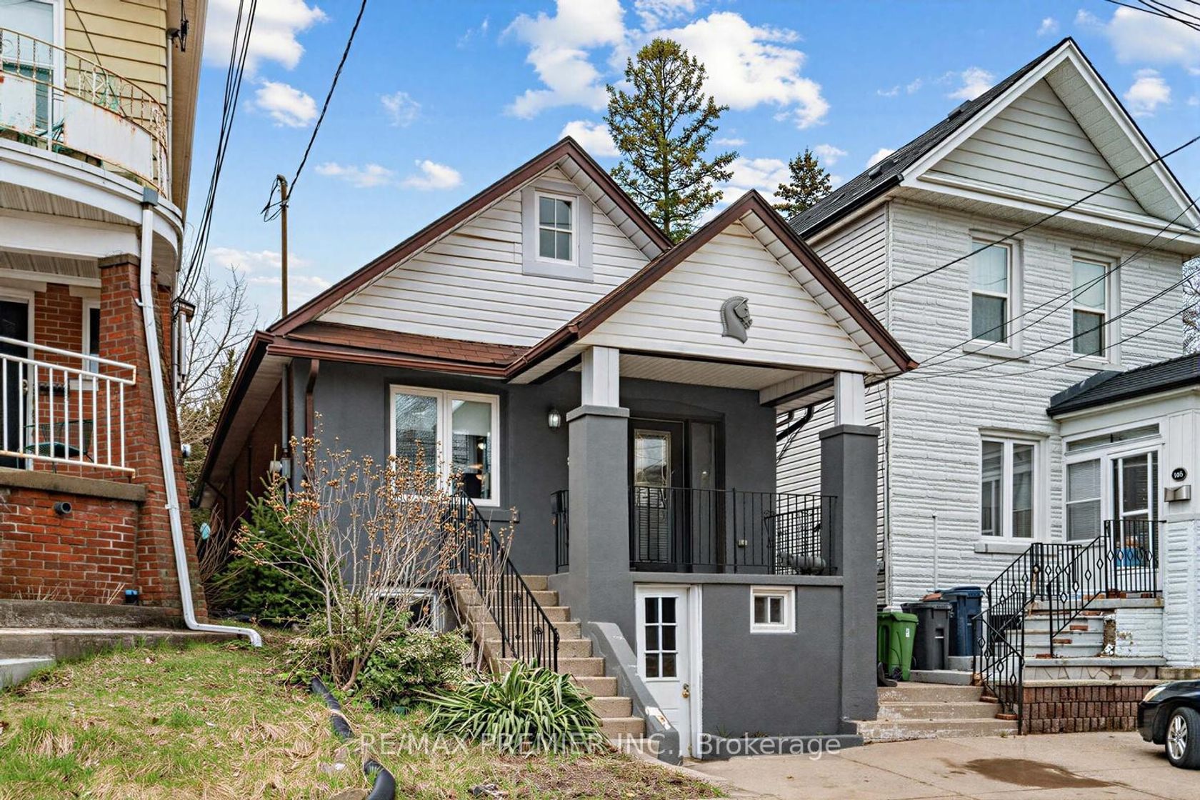 144 Westlake Avenue, Lumsden, Toronto photo 3