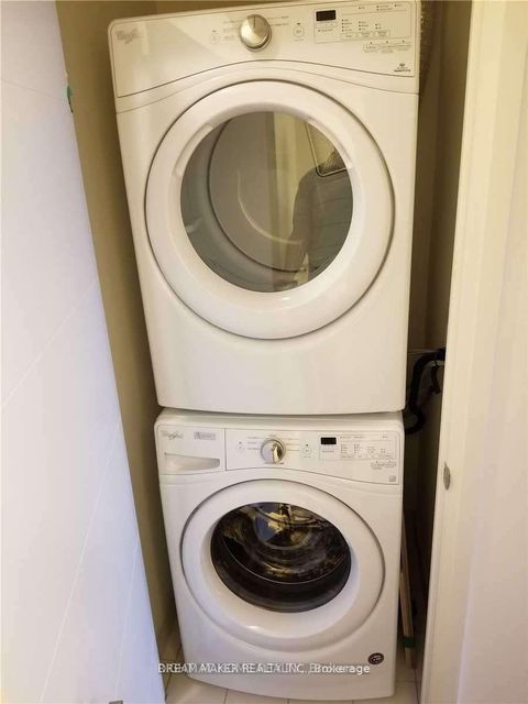 Photo 21 at 820 - 460 Adelaide Street E, Moss Park, Toronto