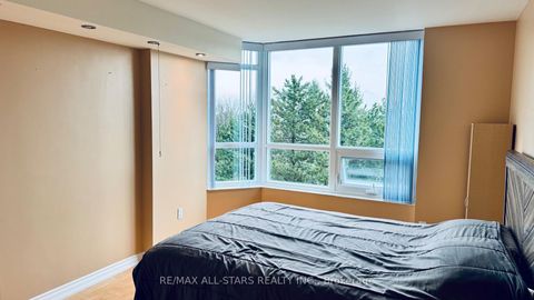 Photo 6 at 402 - 7601 Bathurst Street, Yorkhill, Vaughan