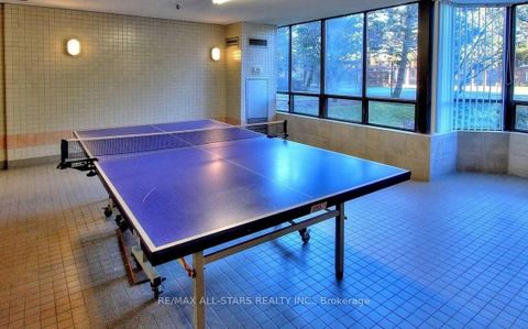 Photo 20 at 402 - 7601 Bathurst Street, Yorkhill, Vaughan