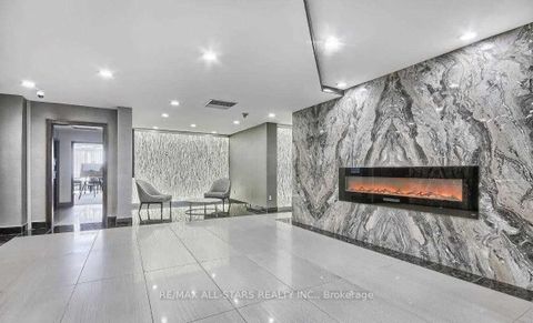 Photo 26 at 402 - 7601 Bathurst Street, Yorkhill, Vaughan