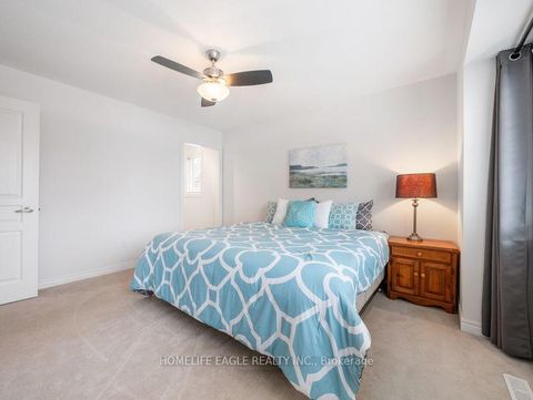 Photo 23 at 10 Fields Court, Bayview Northeast, Aurora