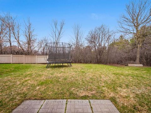 Photo 28 at 10 Fields Court, Bayview Northeast, Aurora