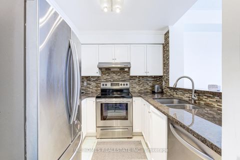 Photo 13 at PH102 - 1 Emerald Lane, Yorkhill, Vaughan