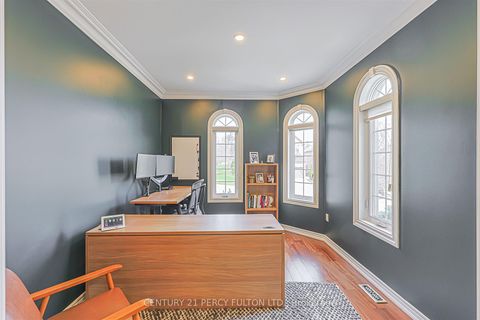 Photo 7 at 159 Jefferson Forest Drive, Jefferson, Richmond Hill