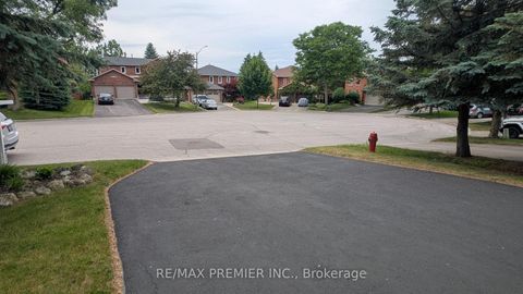 Photo 2 at 74 Attridge Drive, Aurora Village, Aurora