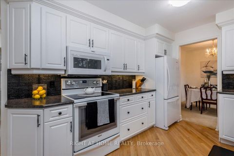 Photo 11 at 140 Orsi Drive, College Manor, Newmarket