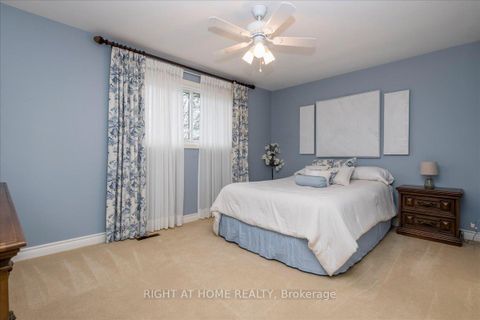 Photo 18 at 140 Orsi Drive, College Manor, Newmarket