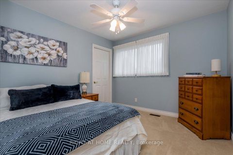 Photo 21 at 140 Orsi Drive, College Manor, Newmarket