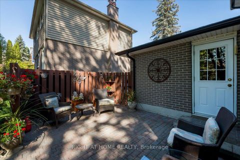 Photo 31 at 140 Orsi Drive, College Manor, Newmarket