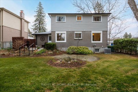 Photo 38 at 140 Orsi Drive, College Manor, Newmarket