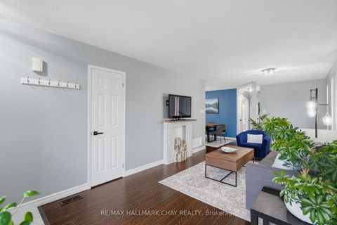 Photo 6 at 118 Benson Drive, Northwest, Barrie