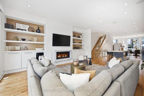 Photo 3 at 17 Vince Avenue, Woodbine Corridor, Toronto