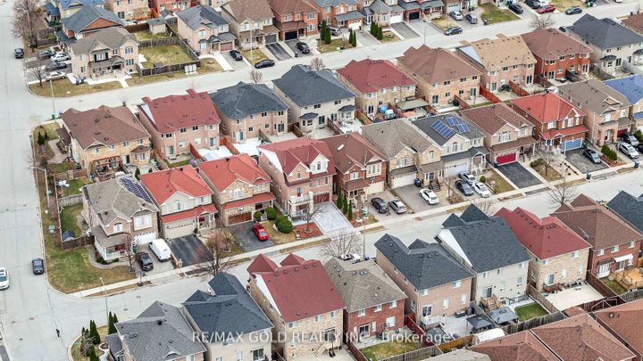 Photo 2 at 23 Pathmaster Road, Bram East, Brampton