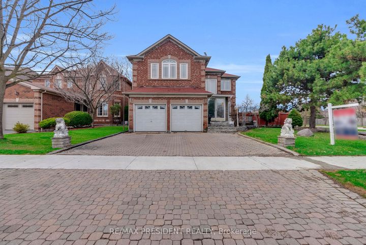 Photo 1 at 3211 Bloomfield Drive, Lisgar, Mississauga