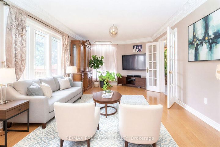 Photo 8 at 3211 Bloomfield Drive, Lisgar, Mississauga