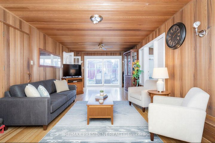 Photo 9 at 3211 Bloomfield Drive, Lisgar, Mississauga