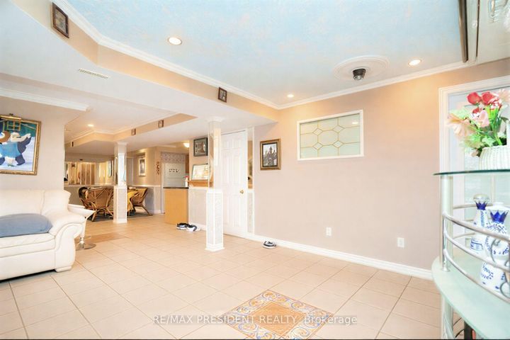 Photo 17 at 3211 Bloomfield Drive, Lisgar, Mississauga