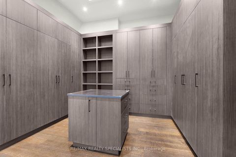 Photo 19 at 95 Lord Seaton Road, Windfields, Toronto