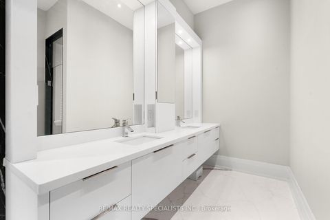 Photo 21 at 95 Lord Seaton Road, Windfields, Toronto