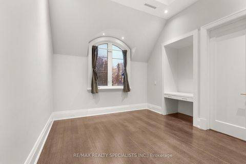 Photo 28 at 95 Lord Seaton Road, Windfields, Toronto