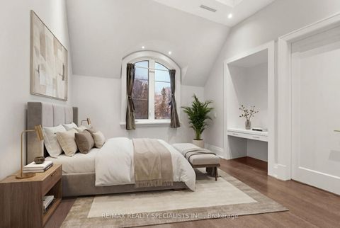 Photo 29 at 95 Lord Seaton Road, Windfields, Toronto