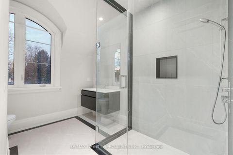 Photo 31 at 95 Lord Seaton Road, Windfields, Toronto