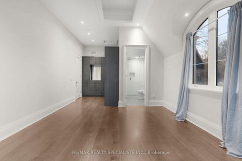 Photo 33 at 95 Lord Seaton Road, Windfields, Toronto