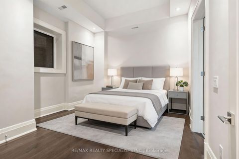 Photo 43 at 95 Lord Seaton Road, Windfields, Toronto