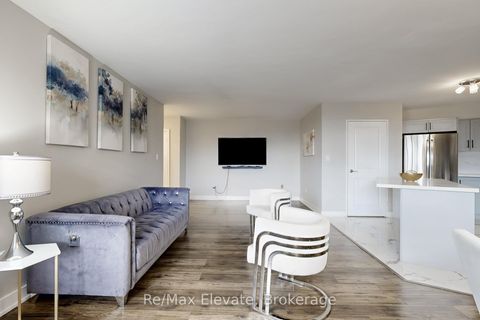 Photo 11 at 406 - 5 Shady Golfway, Flemingdon Park, Toronto