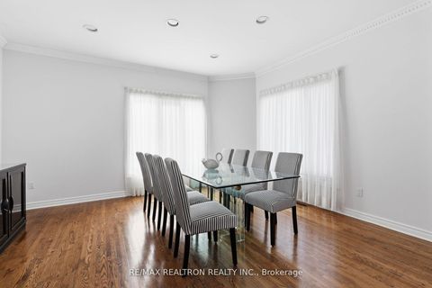 Photo 9 at 1 Sunforest Court, Newtonbrook West, Toronto
