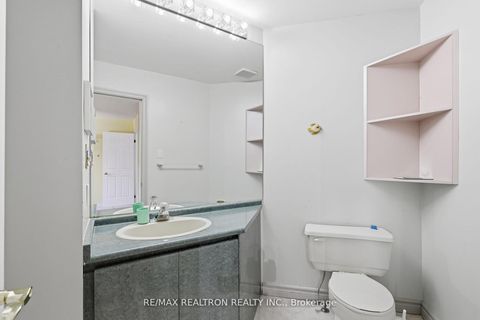 Photo 29 at 1 Sunforest Court, Newtonbrook West, Toronto