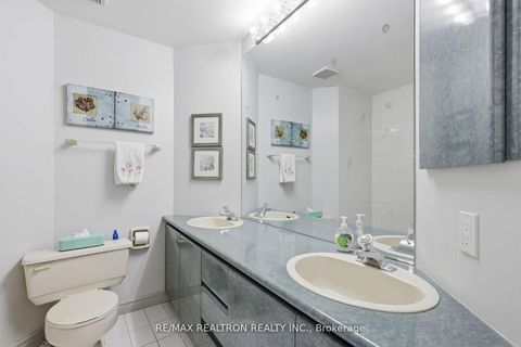 Photo 30 at 1 Sunforest Court, Newtonbrook West, Toronto