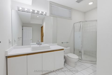 Photo 41 at 1 Sunforest Court, Newtonbrook West, Toronto