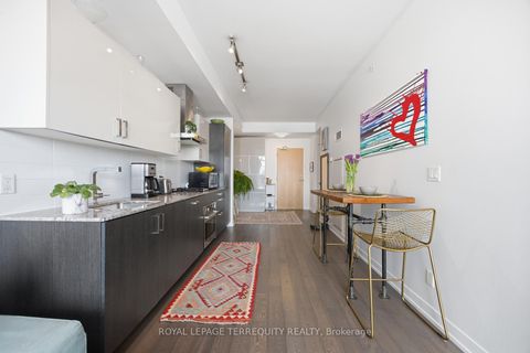 Photo 6 at 510 - 36 Howard Park Avenue, Roncesvalles, Toronto