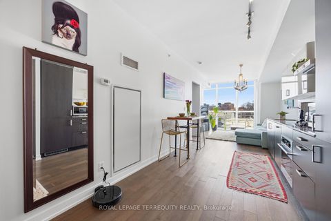 Photo 10 at 510 - 36 Howard Park Avenue, Roncesvalles, Toronto