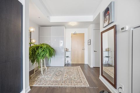 Photo 17 at 510 - 36 Howard Park Avenue, Roncesvalles, Toronto