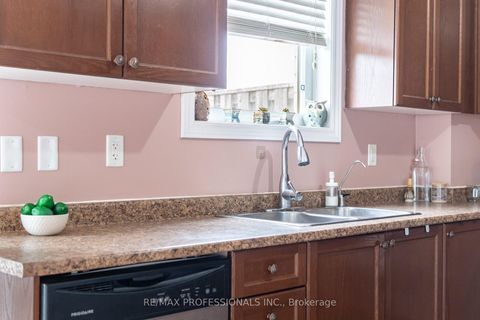 Photo 9 at 45 Horton Street, Central East, Ajax