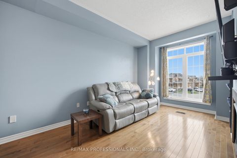 Photo 16 at 45 Horton Street, Central East, Ajax