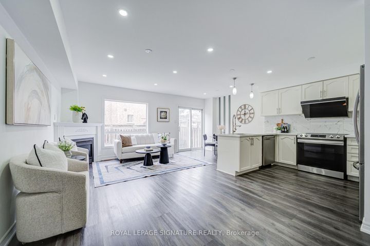 Photo 8 at 76 Derrywood Drive, Patterson, Vaughan