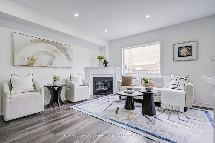 Photo 10 at 76 Derrywood Drive, Patterson, Vaughan