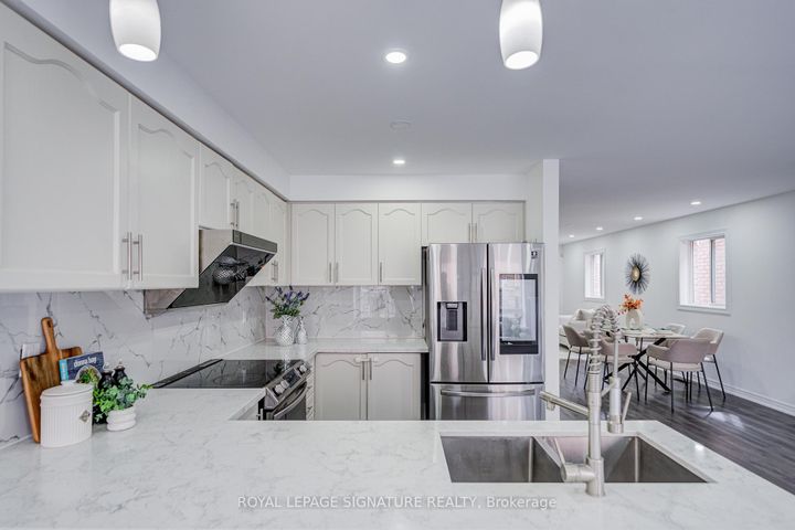 Photo 16 at 76 Derrywood Drive, Patterson, Vaughan