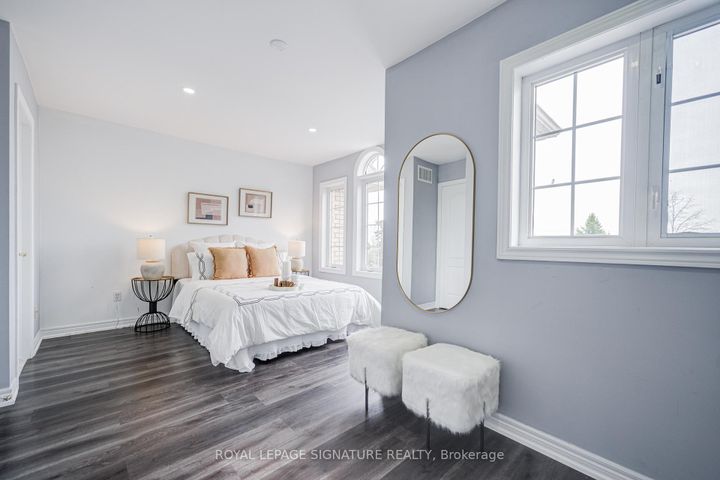 Photo 33 at 76 Derrywood Drive, Patterson, Vaughan