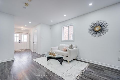 Photo 3 at 76 Derrywood Drive, Patterson, Vaughan